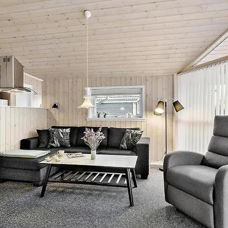 Ferienhaus Cozy In With Kitchen