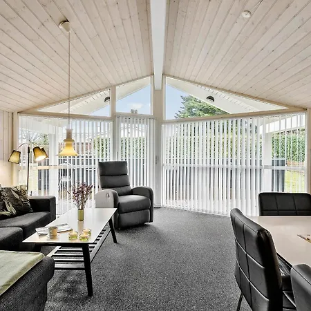 Ferienhaus Cozy In With Kitchen Frorup