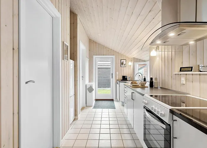 Cozy In With Kitchen Frorup